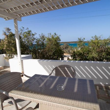 Mika Bungalows Науса Екстериор снимка